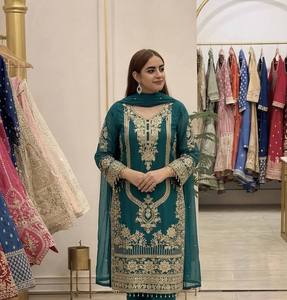 Ensemble Anarkali en soie vert émeraude brodé et gaufré avec dupatta pour femme, tenue de mariage traditionnelle style Inde Pakistan - Product Image 4