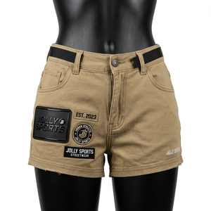 Shorts de mujer de algodón twill grueso, color caqui, estilo streetwear, con diseño de presillas para cinturón y logo de parche de goma. - Product Image 4