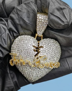 Colgante de corazón de plata de ley 925 bicolor con moissanita, pasa la prueba del diamante, colgante con nombre personalizado, estilo Hip Hop y Rapper - Product Image 1