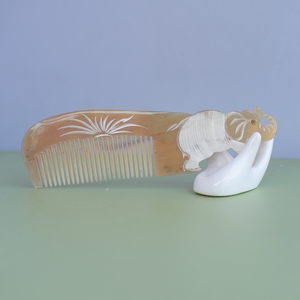 Peine para el Cabello Hecho a Mano con Cuerno Genuino de Búfalo en Forma de Elefante, Peine de Cuerno Natural para Peinado, Peine Decorativo para el Cuidado de la Belleza, Regalo al por Mayor - Product Image 3