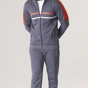 Fabricante OEM ODM de Trajes Deportivos Personalizados con Cremallera, Ropa Deportiva de Alto Rendimiento, Traje de Entrenamiento 100% Algodón Grueso con Capucha - Product Image 3
