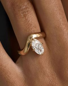 Bague de fiançailles de luxe en or massif 14 carats avec diamant de laboratoire taille marquise, bague de mariage solitaire pour femme, bijoux fins - Product Image 3