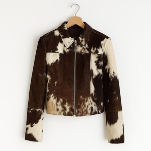 Chaqueta de piel sintética para mujer, estampado de vaca, cuello vuelto, manga larga, cierre de cremallera, longitud corta, ropa informal de otoño - Product Image 1