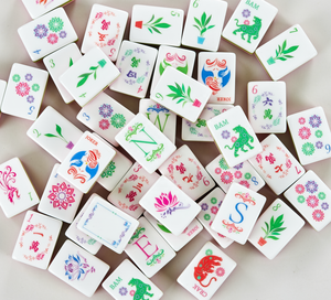 โอ้ มาย หมาจง ลักชัวรี่ อเมริกัน 160 ชิ้น โอ้ อะคริลิคไทล์ 1 สีชมพู แกะสลักลายสีน้ำตาลอ่อน กระเบื้องลายสวนสีฟ้า 4 ชิ้น ชุดหมาจง - Product Image 4