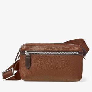 Bolso de Cintura de Cuero Estilo Casual Elegante, Color Marrón Premium, para Uso Diario y Viajes, con Bolsillo con Cremallera - Product Image 1