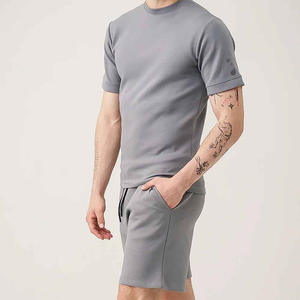 Conjunto de Camiseta y Pantalones Cortos de Playa de Algodón de Alta Calidad, Nuevo, Moderno, con Estampado a la Moda - Product Image 5