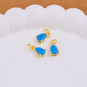 เหลี่ยมเพชรพลอยสีฟ้าเทอร์ควอยซ์ที่สดใสเครื่องประดับทำด้วยมือชุบทองทำให้จี้เสน่ห์สำหรับสร้อยคอและต่างหู - Product Image 4