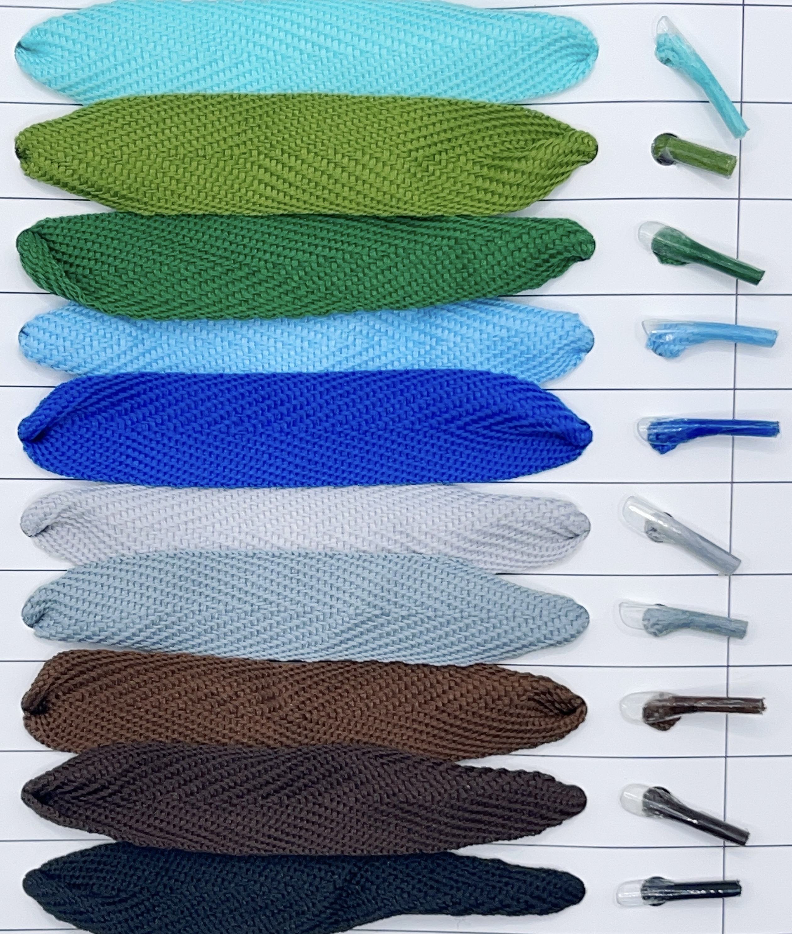 สีน้ำตาล