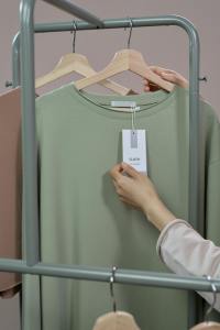 Camisa Oxford Elástica de Manga Larga para Hombre, Corte Regular, Tallas Grandes, 100% Algodón con Spandex, Premium, para Oficina y Trabajo, 2026 - Product Image 6