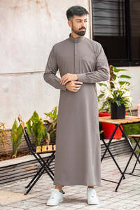 Kandura Emiratí para Hombre, Vestido Largo Tradicional Árabe Musulmán, Proveedor de Ropa Islámica Premium, Venta al por Mayor - Product Image 4