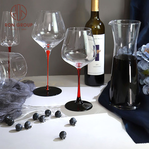 Vente en gros Verres uniques en cristal soufflé à la main de luxe moderne pour restaurant, banquet, <span class=keywords><strong>gobelet</strong></span>, verre à vin rouge à longue tige - Product Image 6