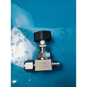 FUJIKIN C.NO.076778 Utilisé comme pièce détachée pour équipement semi-conducteur d'occasion - Product Image 3