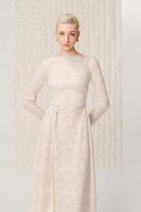 Vestido Casual Elegante para Mujer al por Mayor, ASTORIA LACE GOWN, Manga Larga, Corte Entallado, ODM, Marca Privada, Vestidos de Mujer para Primavera/Verano - Product Image 4