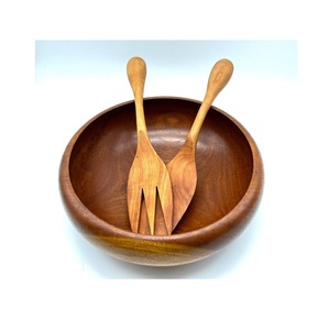Bol en bois finition naturelle fait main, plat de service rustique, vaisselle décorative pour la cuisine, pour fruits, collations, salades, décoration de la maison - Product Image 5