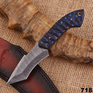 Couteau de chasse en acier Damas à pointe tombante avec manche à motif bleu, design ergonomique personnalisé, lame légère pour l'extérieur - Product Image 4