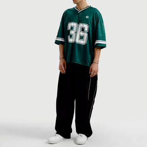 Camiseta de fútbol americano oversize verde de moda con cuello en V, manga corta, estampado de números, unisex, estilo urbano, transpirable, de malla OEM - Product Image 4