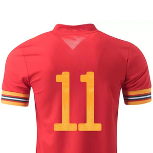 เสื้อฟุตบอลผู้ชายแขนสั้นระบายอากาศดีไซน์ใหม่ทันสมัยขายส่งราคาดีที่สุด  รับออกแบบสีและโลโก้ตามสั่ง ผลิตจากโพลีเอสเตอร์ 100% สำหรับทุกเพศ - Product Image 6