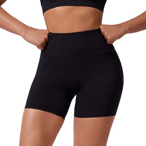 Ensemble de shorts pour femmes grande taille de haute qualité personnalisés, confortables, respirants, teints unis, shorts promotionnels - Product Image 1