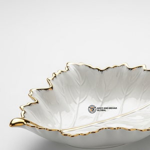Tazón de Cerámica Blanco en Forma de Hoja con Borde Dorado, Plato Decorativo para Aperitivos, Vajilla Elegante para Decoración de Mesa en el Hogar y la Cocina - Product Image 3