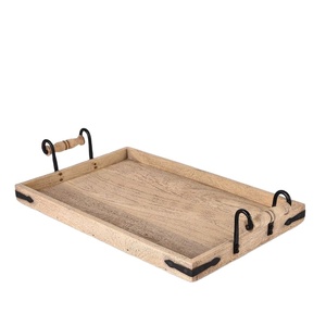 Bandeja de madera rectangular moderna con bandeja de madera de acacia con asas de hierro Bandeja rectangular decorativa que sirve de almacenamiento y exhibición - Product Image 1