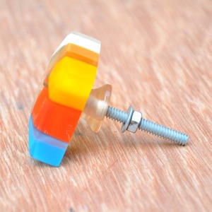 ลูกบิดประตูทำจากเรซินมุกและทองเหลืองขัดเงา สี รูปทรง ขนาดตามสั่ง ผลิตในอินเดีย - Product Image 2