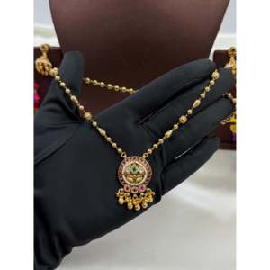 Indian Ethnic Hema Heritage Delicate Gold-Plated Bridal Necklace & Earring Set - Product Image 3