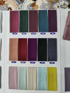 Tela de Seda Elegante con Acabado de Terciopelo, 44 Pulgadas de Ancho, Material Suave al Tacto para Vestidos Tradicionales, Túnicas y Ropa de Moda - Product Image 4