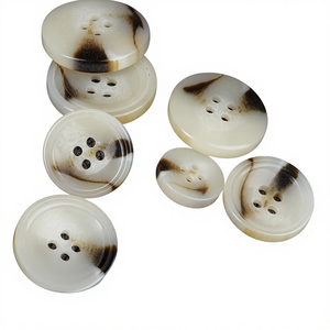 Botones de hueso al por mayor para trajes y gabardinas, con borde fino, patrón mate, llamativos, versátiles, de artesanía natural china - Product Image 6