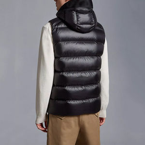2026 En gros, vestes et gilets matelassés pour hommes, personnalisés, noirs, à fermeture éclair, avec capuche, thermiques, en duvet, réfléchissants, style mode - Product Image 2