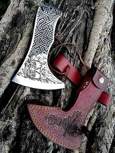 Tête de hache viking sur mesure avec design gravé, 3 lames tranchantes, longueur totale de 11 pouces, acier à haute teneur en carbone, acier Damas, qualité industrielle - Product Image 5