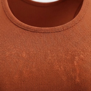 ชุดออกกำลังกายผู้หญิงสองชิ้นพร้อมโลโก้แบบกำหนดเอง กางเกงเลกกิ้งทรง U ด้านหลัง ระบายอากาศได้ดี บราออกกำลังกาย ชุดฟิตเนส ชุดกีฬา - Product Image 4