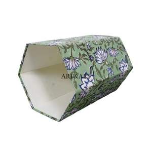 Cubo de basura de cartón DIY con tela de algodón con estampado floral hecho a mano, proyecto DIY listo para usar para escuelas e instituciones. - Product Image 3