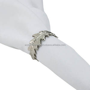 Porte-serviettes fait main en aluminium au design moderne, parfait pour les restaurants, accessoires de vaisselle élégants - Product Image 4