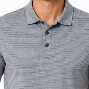 Polo pour homme gris chiné et bleu à fines rayures horizontales, manches courtes, col classique, personnalisable, respirant, pour le golf - Product Image 3