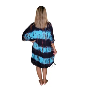 Robe longue en rayonne tie-dye style bohème pour femme, avec col en V et coupe ample et fluide, tunique de plage - Product Image 3