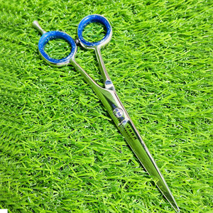 Tijeras de Peluquería Profesionales de Acero Inoxidable de Nueva Llegada con Cuchilla de Precisión Ultra Afilada y Agarre de Goma Cómodo - Product Image 2