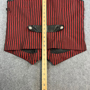 เสื้อกั๊กสไตล์โกธิค 2 สี วินเทจ ลายทางสีแดงดำ ขนาดกลาง สไตล์พังก์ หนังเทียม 2026 - Product Image 4