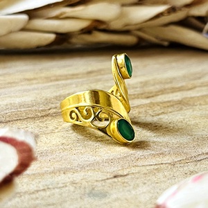 Market Favorite Boho Green Onyx Ring Tribal Brass Band Women 18k Gold Plated Vintage Filigree Bypass <b>Wrap</b> Ring Wholesale/OEM/ODM - Product Image 3