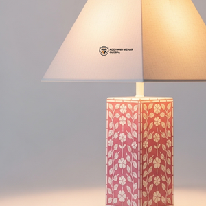Lampe élégante en os rose incrusté |   Lampe de table florale faite à la main pour la décoration moderne de la maison - Product Image 2
