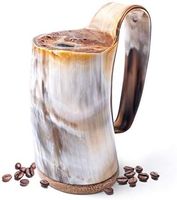 Tasses en céramique Grand Celebration : Option de service mémorable, surface polie, motif classique, attrait pour les collectionneurs, faites à la main, pour les fêtes