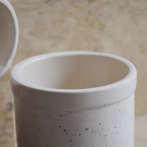 Recipiente de Almacenamiento Minimalista con Diseño Moteado, Tapa Hermética, Compacto, Ahorra Espacio, Bloquea la Humedad, Organizador para la Encimera de la Cocina - Product Image 4