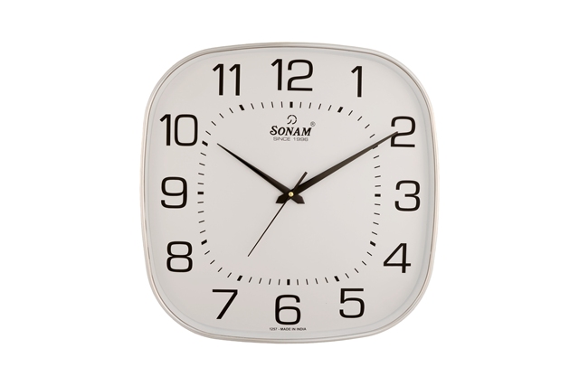 Bold Numeric modern wall clock along with luxury wall clock feel like vintage wall clock feature like silent wall clock for home
