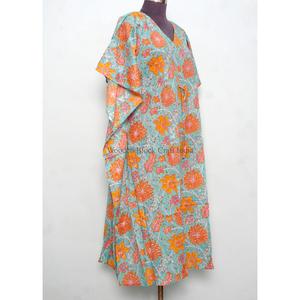 Bata de dormir con estampado floral hecha a mano para mujer, caftán de algodón cruzado, elegante túnica maxi, vestido caftán de playa - Product Image 4