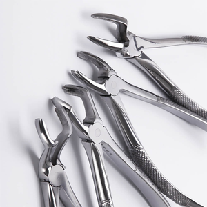 ชุดเครื่องมือผ่าตัดทางทันตกรรม 8 ชิ้น ทำจากเหล็ก ออกแบบตามหลักสรีรศาสตร์ ได้รับการรับรองมาตรฐาน CE เครื่องมือบูรณะฟันแบบใช้มือ ระดับ Class I เป็นมิตรกับสิ่งแวดล้อม ป้องกันไฟฟ้าสถิต - Product Image 2