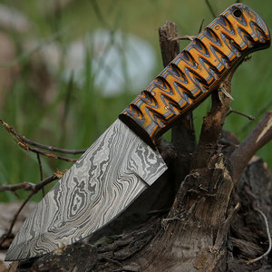 Cuchillo de Acero de Damasco para Acampar, Pescar y Cazar al Aire Libre con Funda de Cuero, Suministro Directo de Fábrica y Servicio OEM - Product Image 2