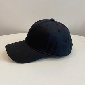 Gorra de Béisbol Unisex Azul Marino de Malla con Logotipo de Goma Blanca en Relieve, Ajustable, Estilo Casual - Product Image 2