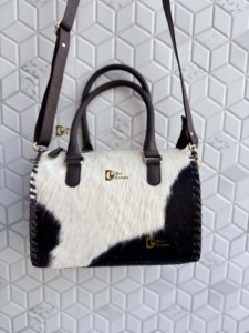 Bolsos de Piel Vacuna de Última Moda, Bolsos Cruzados de Hombro de Alta Calidad, Tamaño Mediano, para Uso Diario de Mujeres - Product Image 3