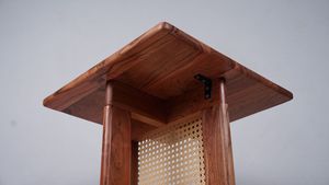 Traditional Wooden Coffee <b>Table</b> Crafted from Solid Hardwood Elegant Furniture for Luxury Living Room Decoration - Product Image 2