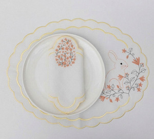 Juego de Manteles Individuales y Servilletas Ovalados de Lino con Bordado Lavable de Lujo, Diseño de Conejos y Flores, con Borde Festoneado, para Hogar y Bodas, Venta al por Mayor Personalizada - Product Image 1