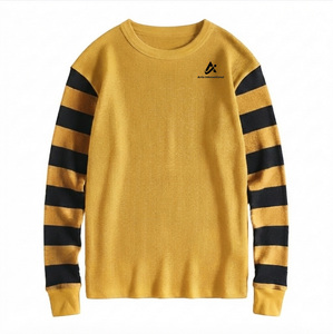 Sudadera con Capucha de Corte Regular, Cuello Redondo, Bolsillos y Forro Polar para Hombre, 100% Poliéster, 220g, Estilo Casual, Formal, OEM - Product Image 1